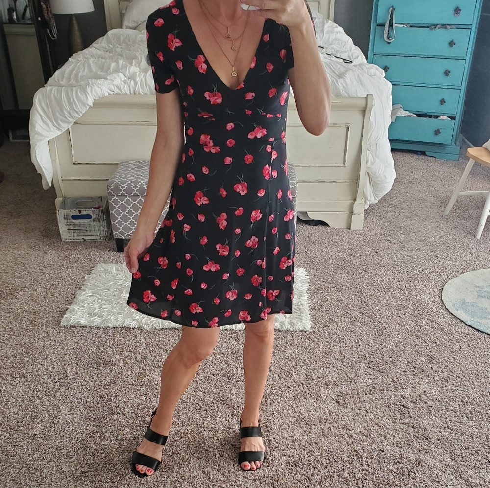 🌺NEW🌺 Gap Floral Dress